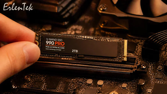 ErlenTek installing PCIe 4.0 SSD into motherboard